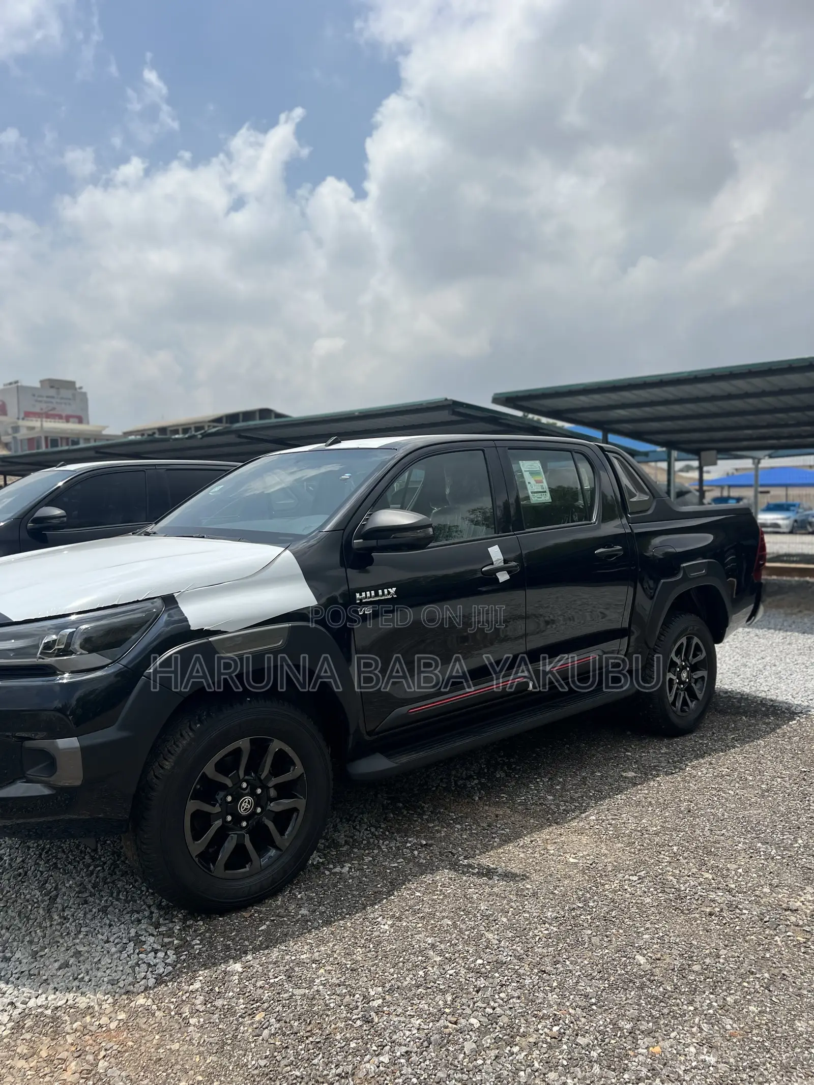 New Toyota Hilux 2025 Black