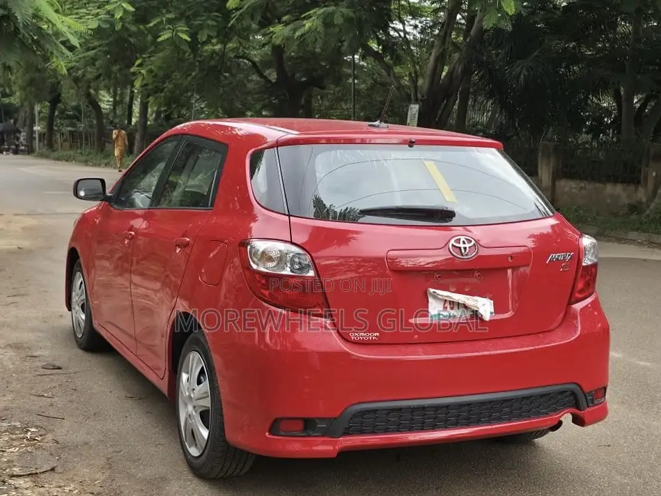 Toyota Matrix S Hatchback FWD (2.4L 4cyl 5A) 2012 Red
