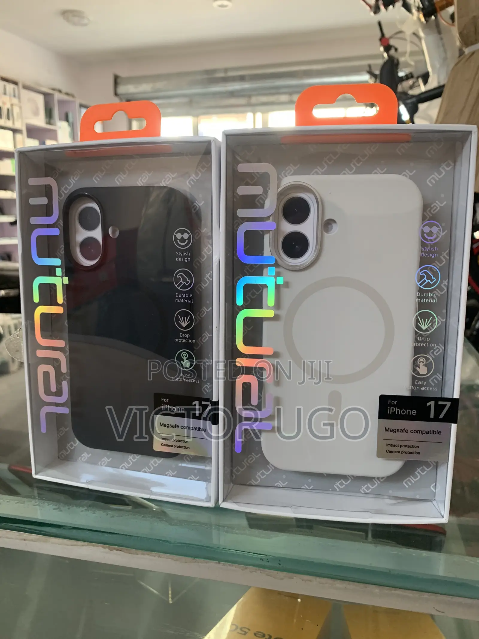 iPhone 17 Pouch