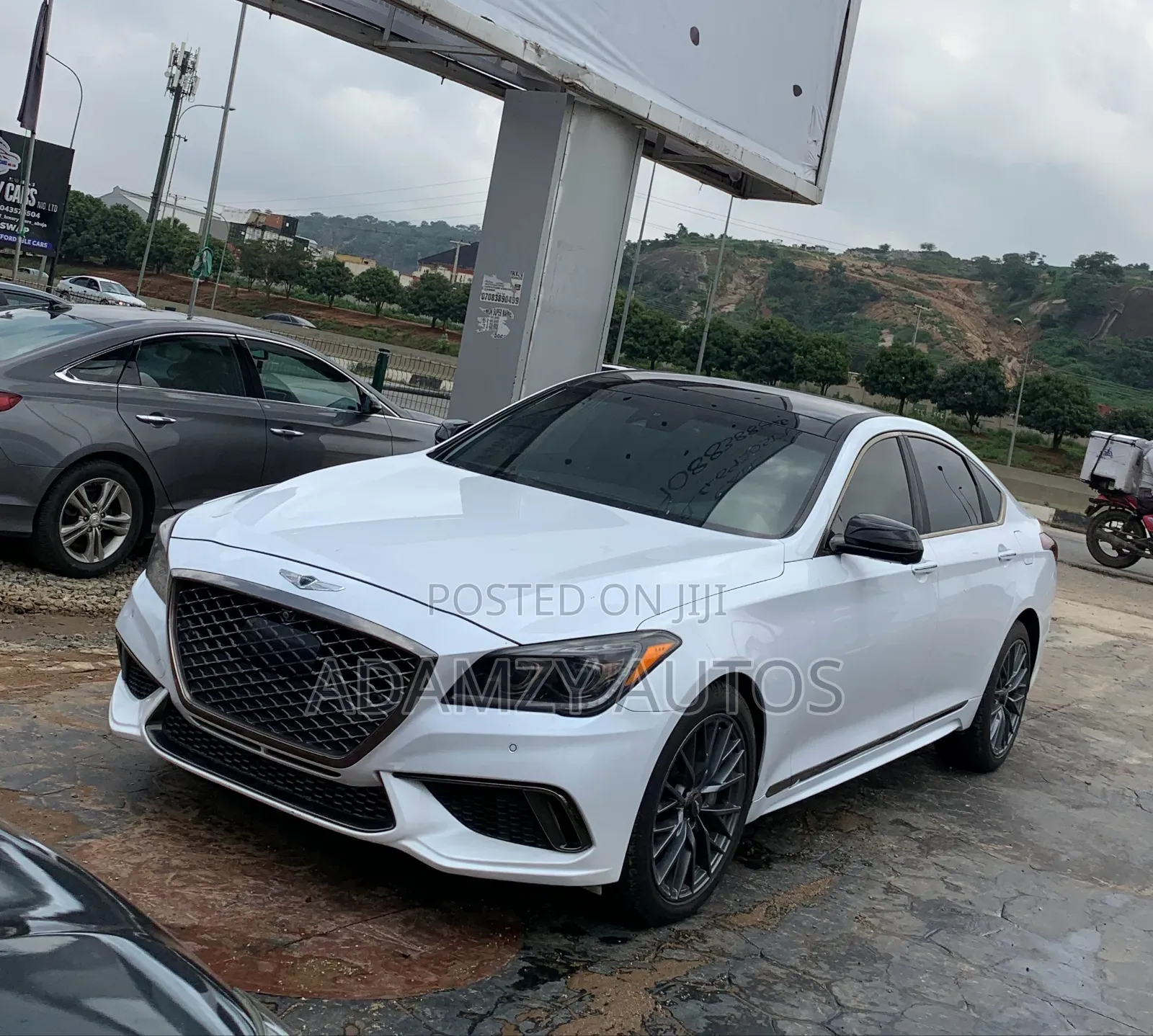 Hyundai Genesis 2016 White