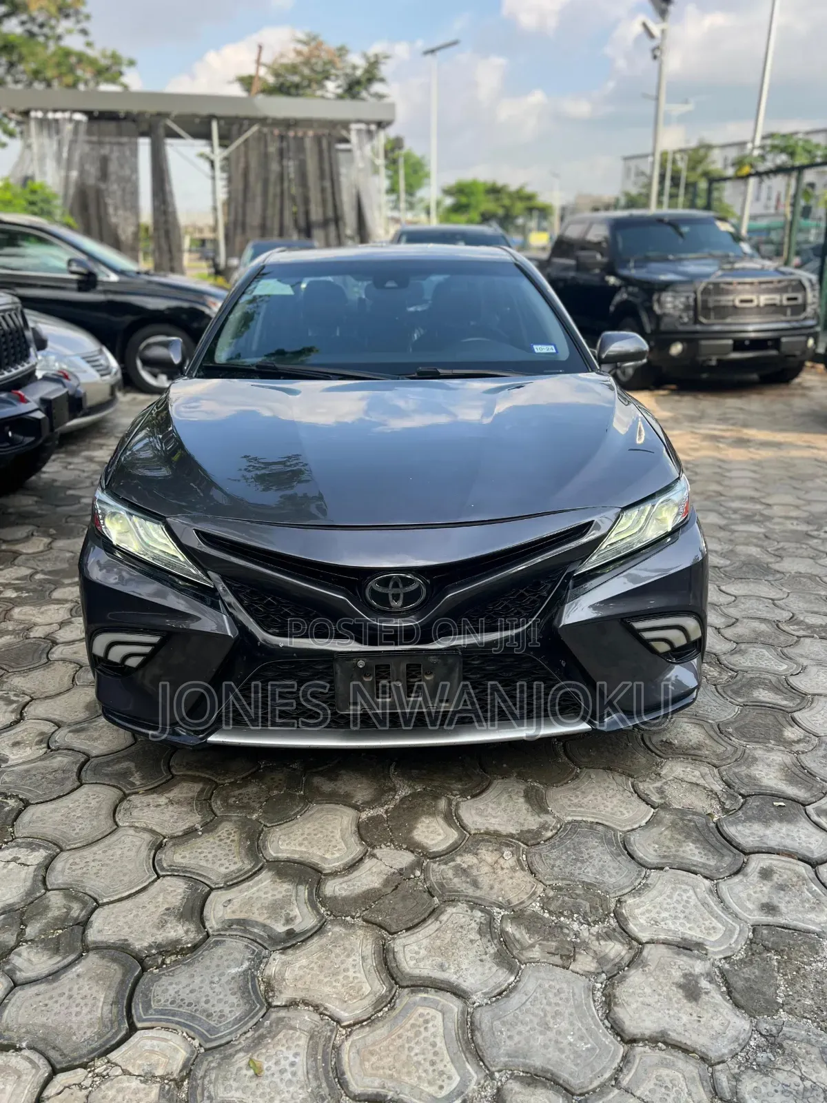 Toyota Camry 2018 Gray