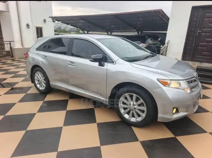 Toyota Venza 2012 White