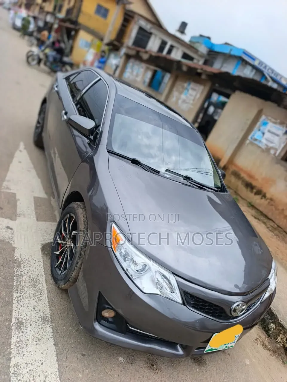 Toyota Camry XLE 4dr Sedan (2.5L 4cyl 6A) 2014 Gray