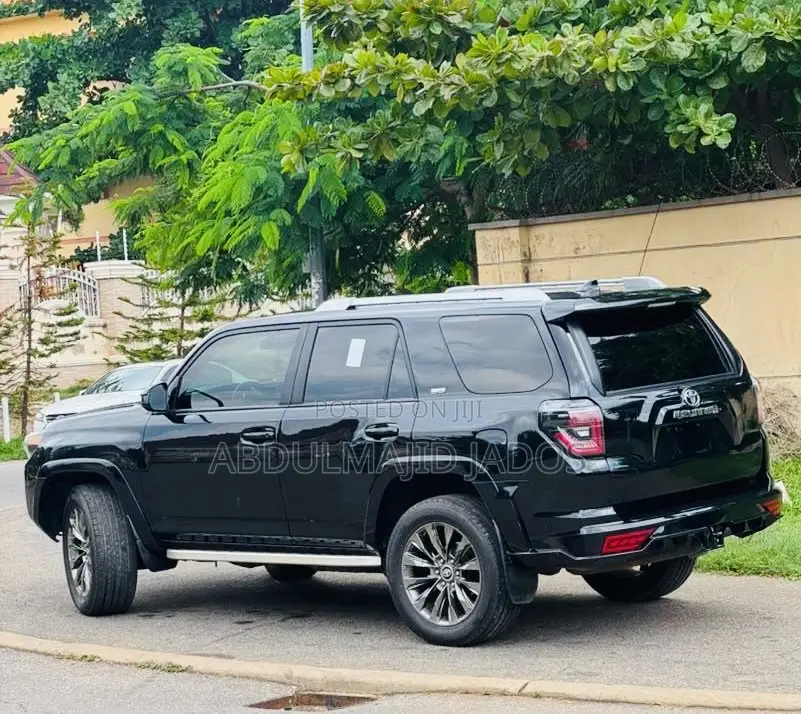 Toyota 4-Runner 2016 Black