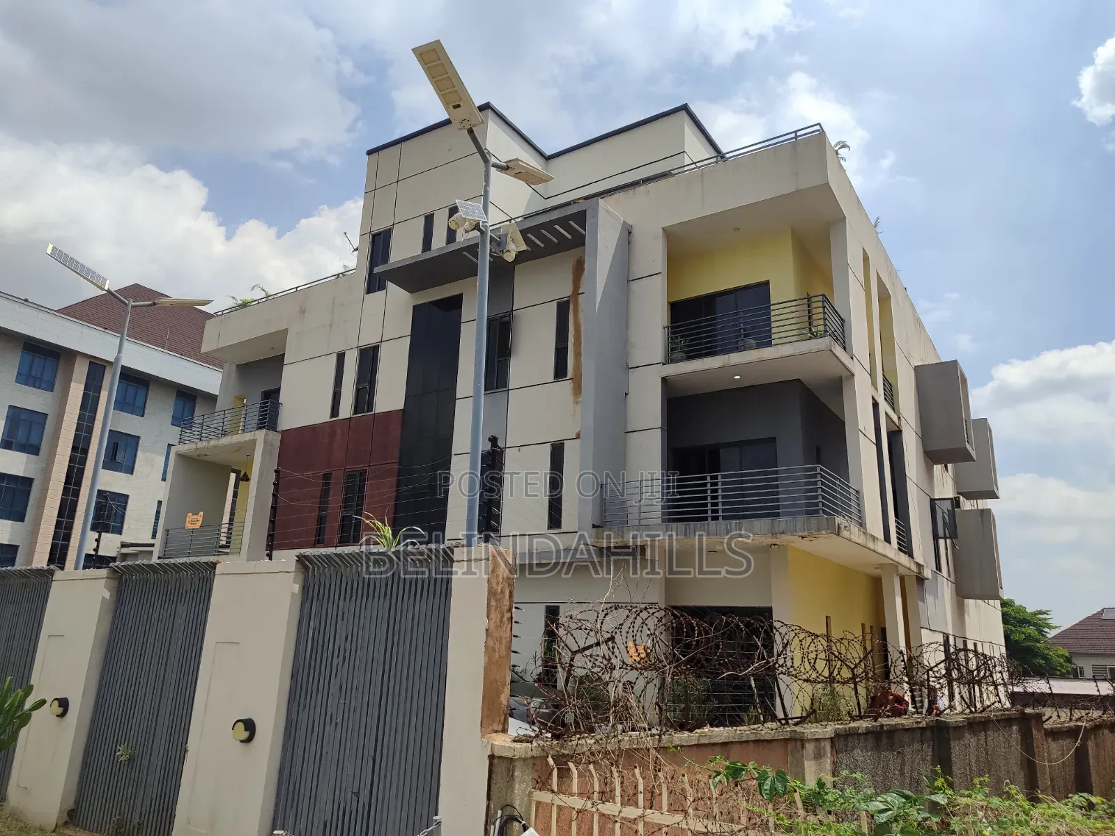 3bdrm Block of Flats in Wuye for rent