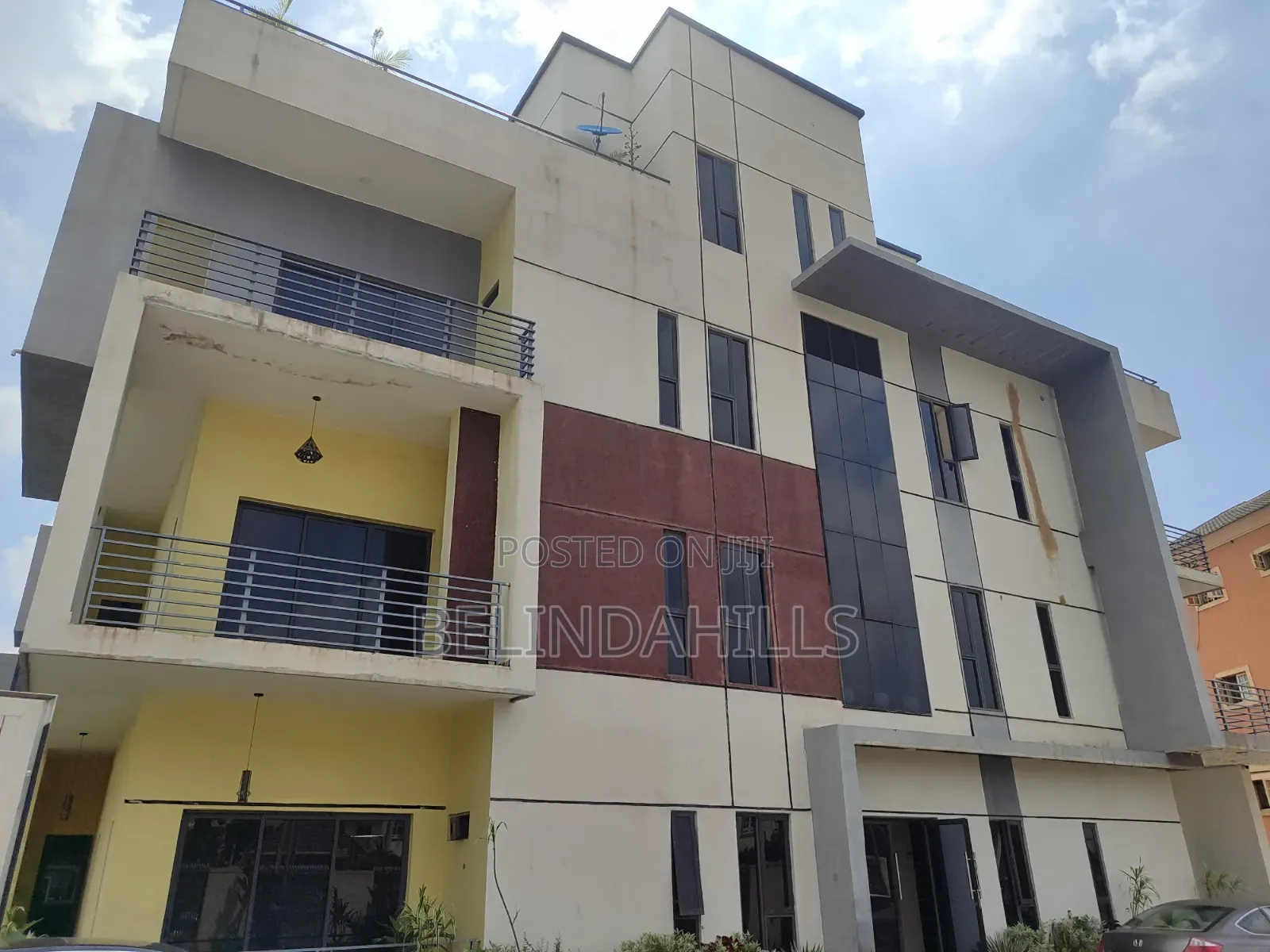3bdrm Block of Flats in Wuye for rent