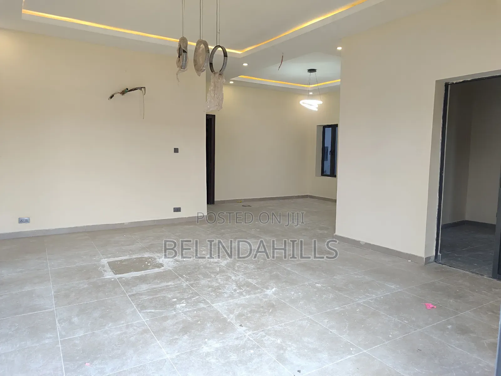 3bdrm Block of Flats in Wuye for rent