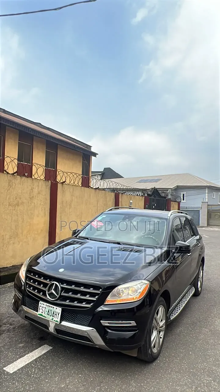 Mercedes-Benz M Class ML350 4MATIC 4dr SUV AWD (3.5L 6cyl 7A) 2014