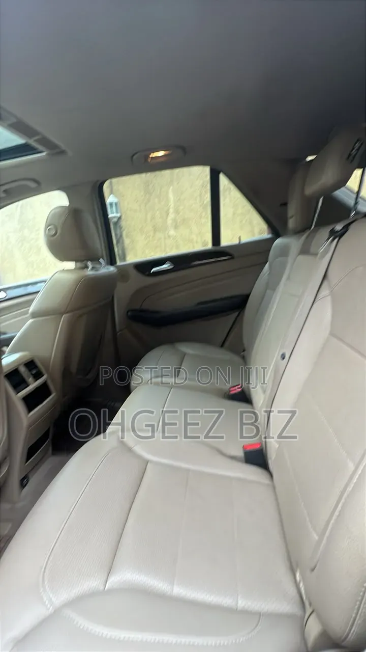 Mercedes-Benz M Class ML350 4MATIC 4dr SUV AWD (3.5L 6cyl 7A) 2014