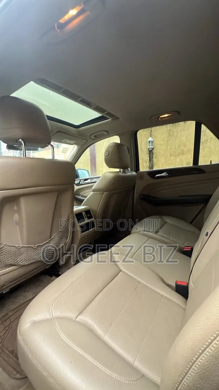Mercedes-Benz M Class ML350 4MATIC 4dr SUV AWD (3.5L 6cyl 7A) 2014