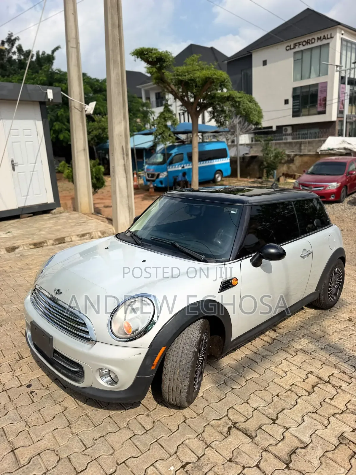 Mini Cooper 2011 Silver