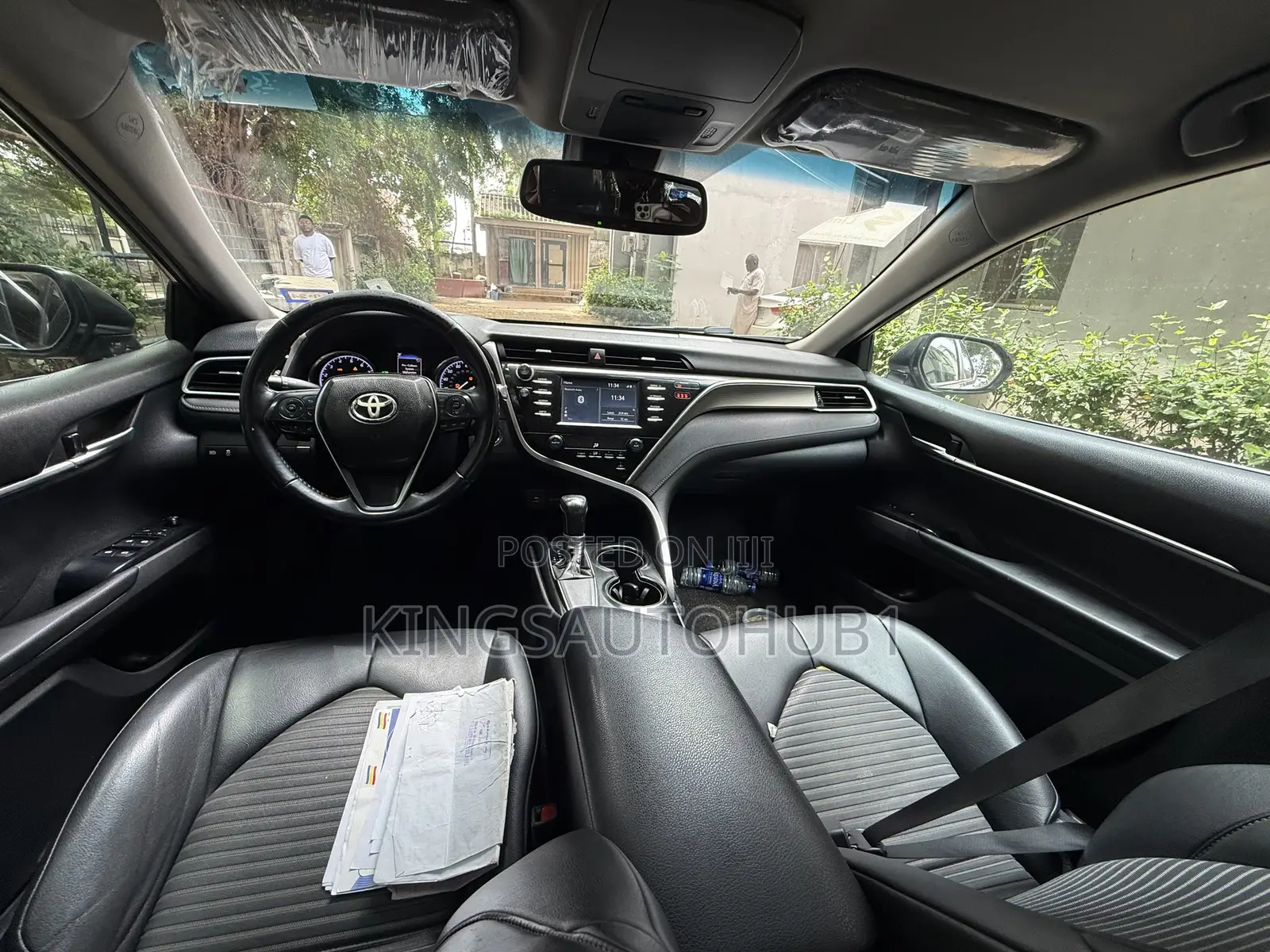 Toyota Camry SE FWD (2.5L 4cyl 8AM) 2018 Gray