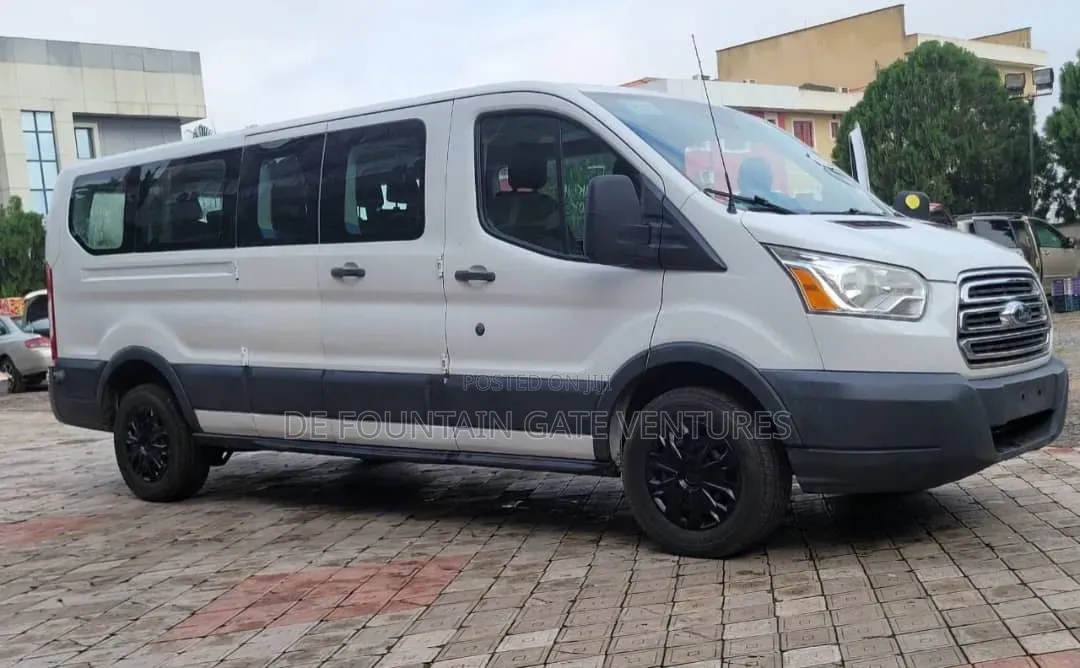 Ford Transit-350 2016 White