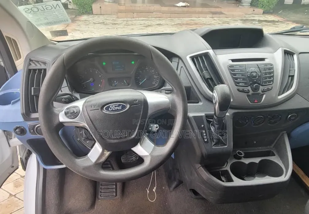 Ford Transit-350 2016 White