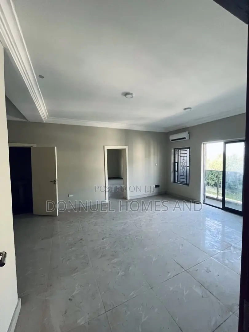 2bdrm Block of Flats in Ikota for rent