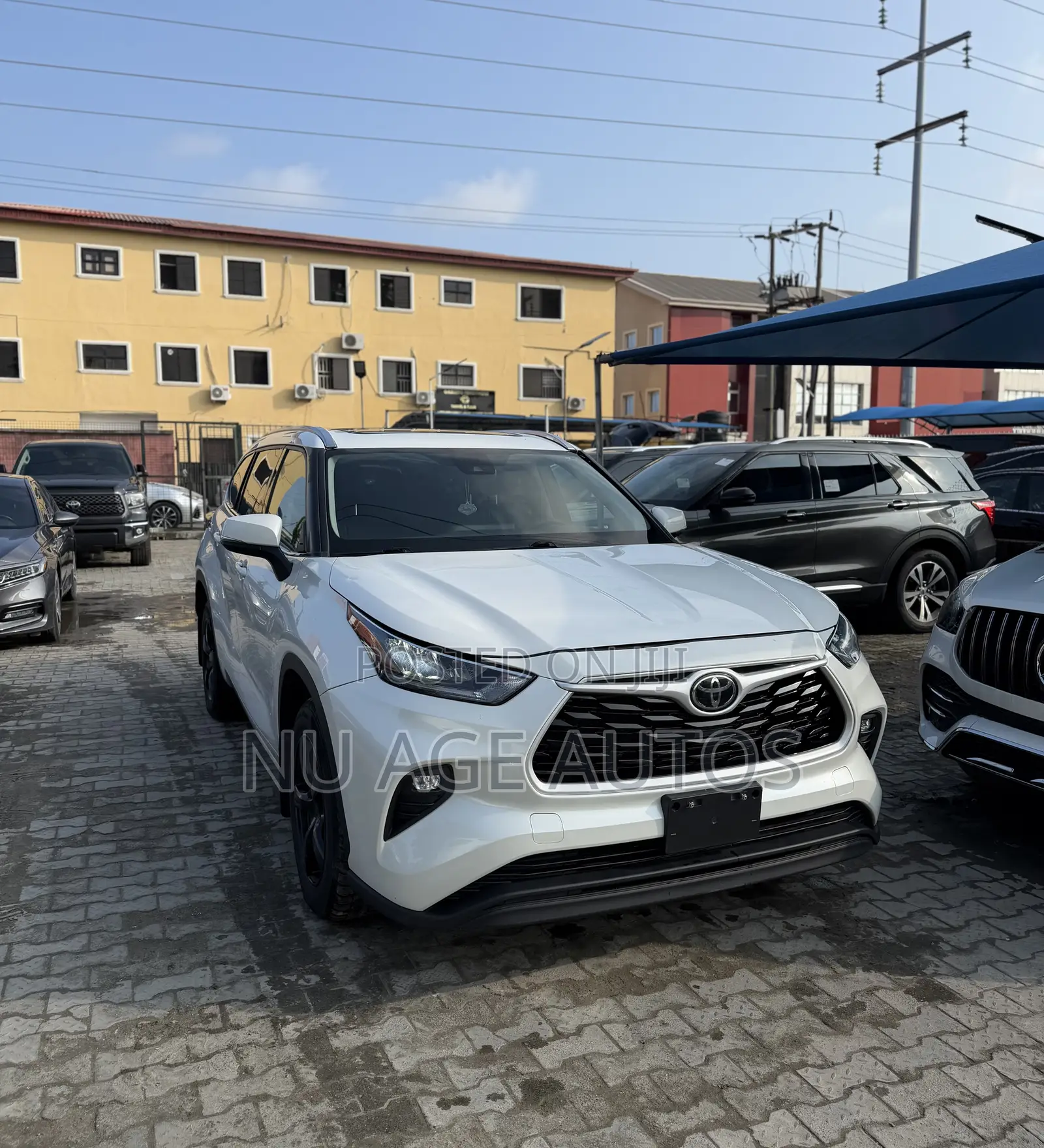 Toyota Highlander XLE 2021 White