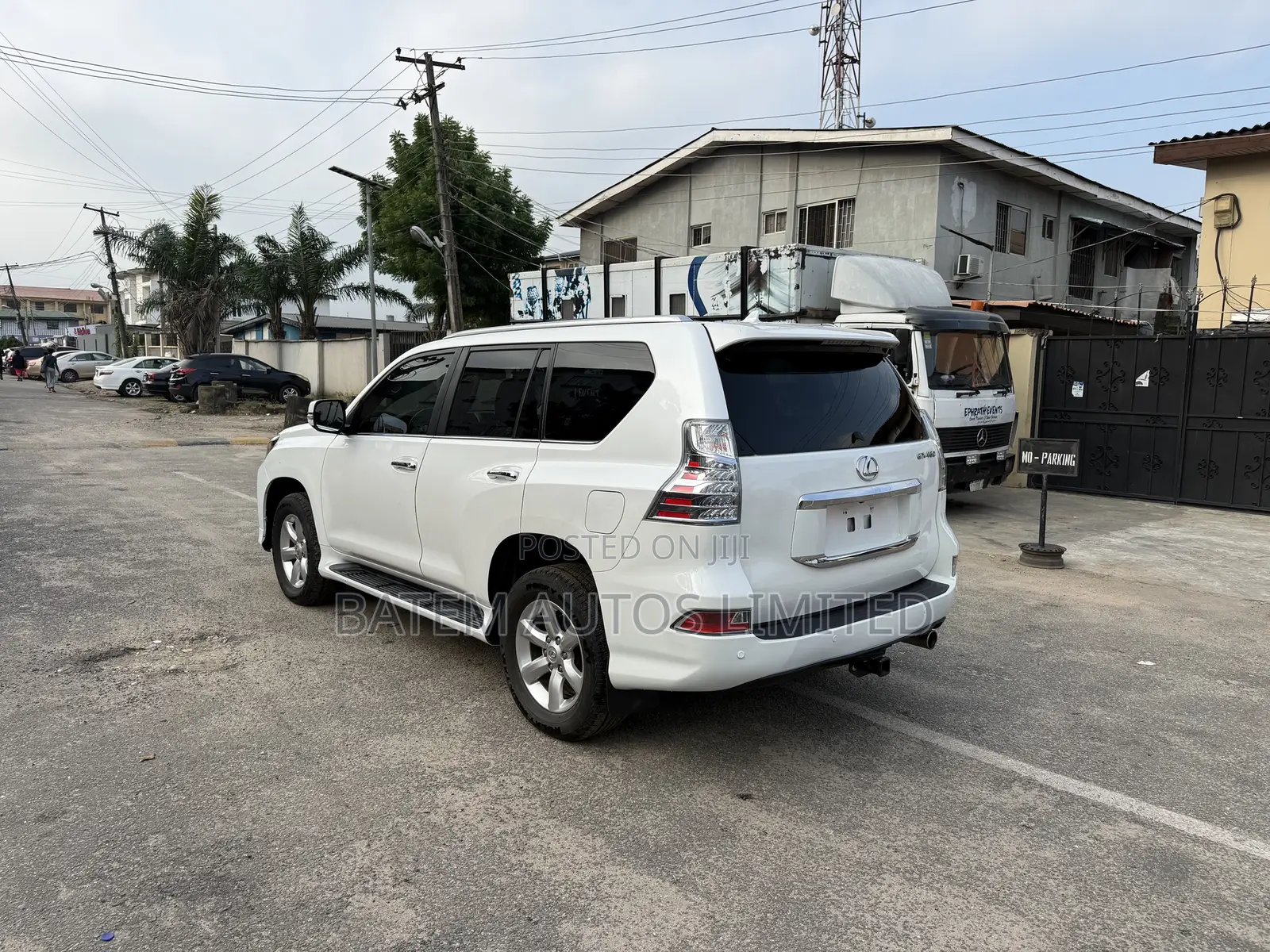 Lexus GX 460 Premium 2011 White