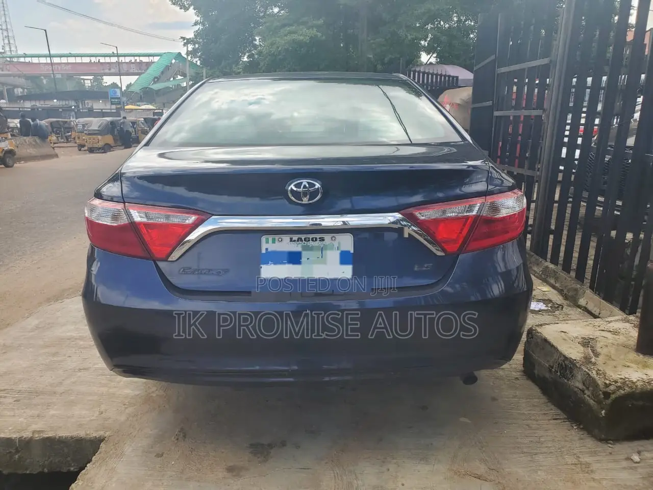 Toyota Camry 2015 Blue