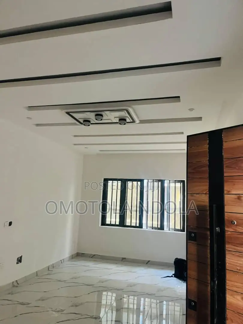 2bdrm Apartment in Atlantic View Estate, Chevron for sale