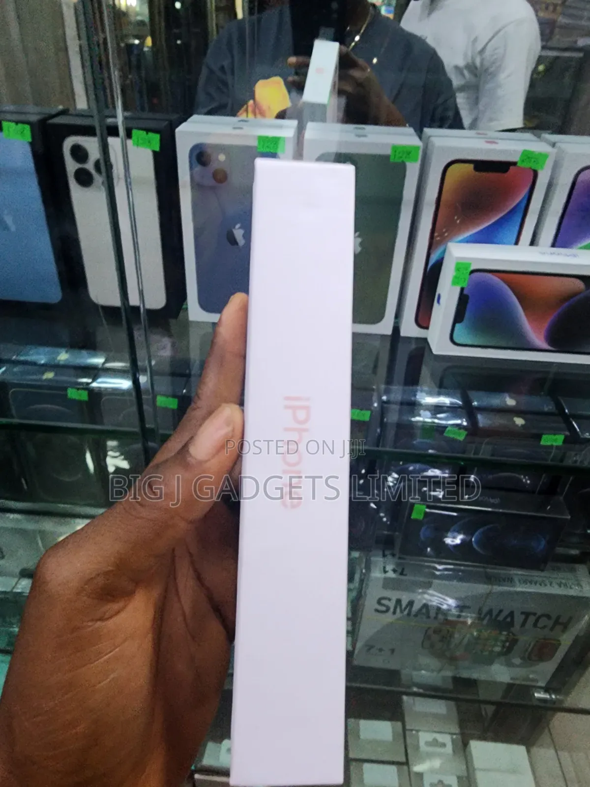 New Apple iPhone 13 128 GB Pink