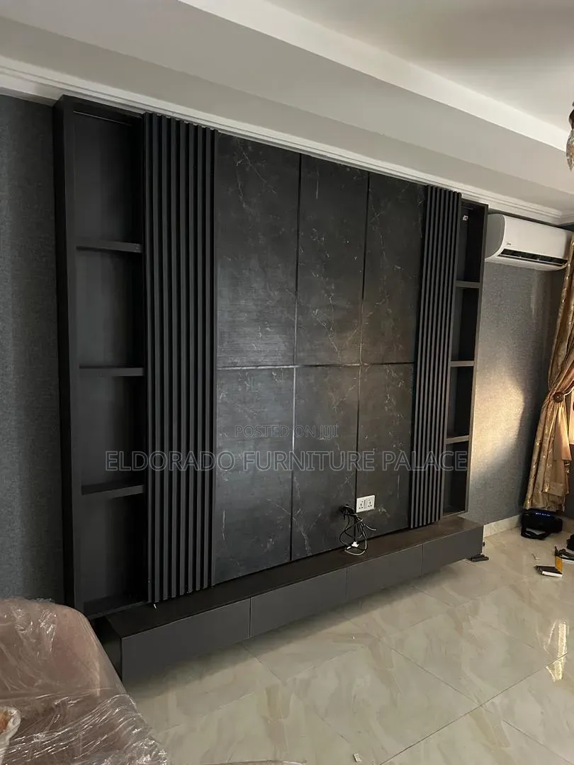 Televidence Console Stand