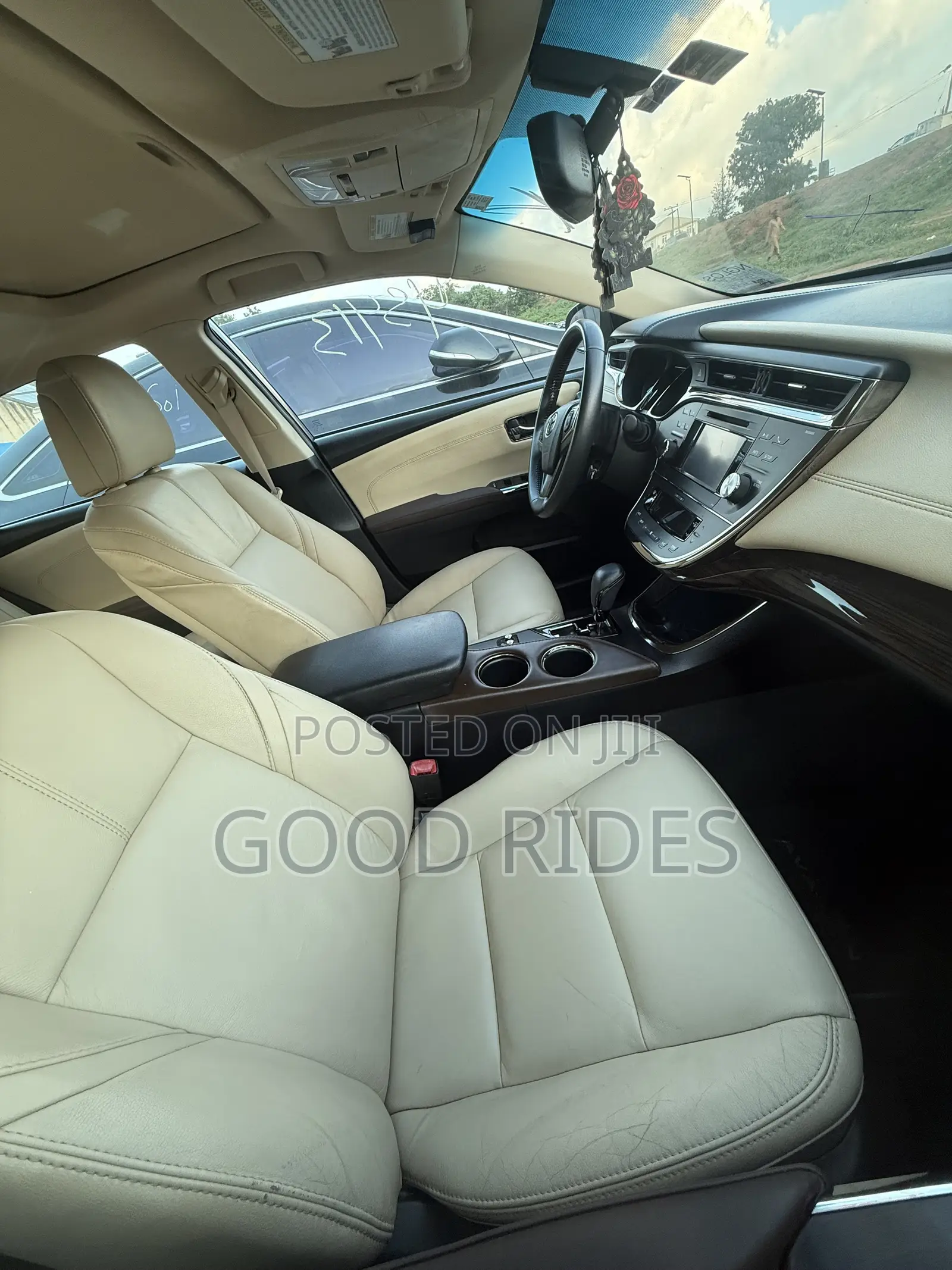 Toyota Avalon Limited Sedan FWD (3.5L 6cyl 6A) 2013 Green