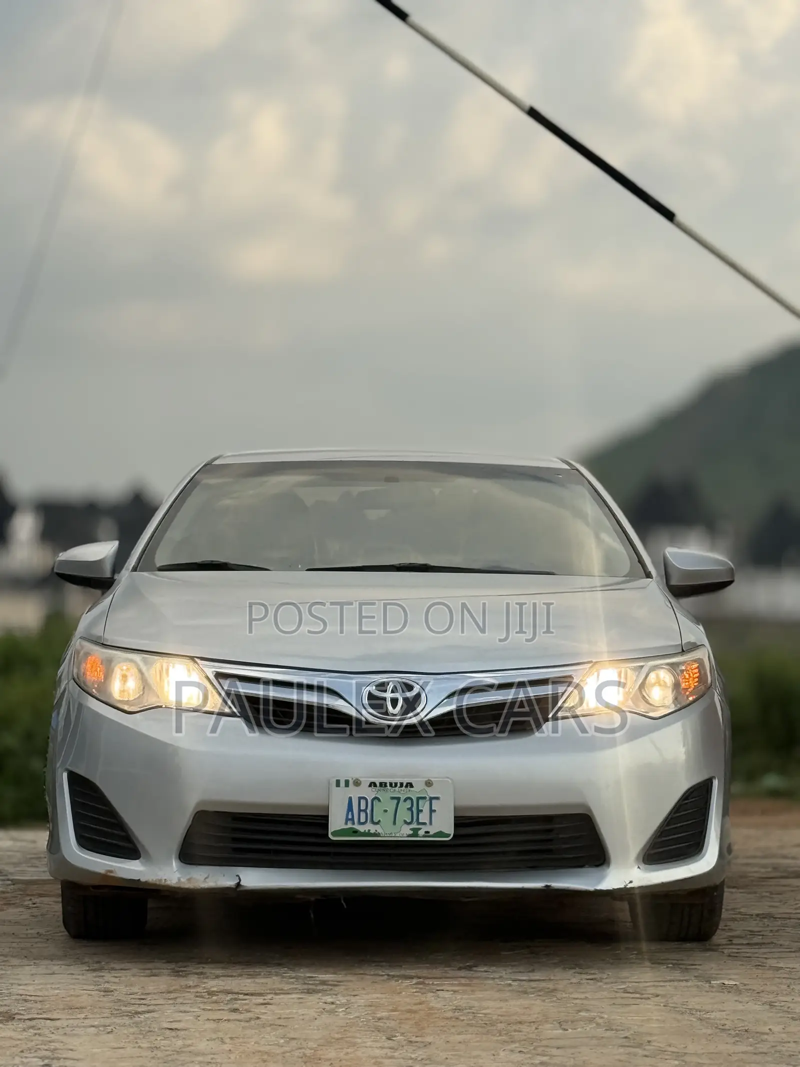 Toyota Camry LE 4dr Sedan (2.5L 4cyl 6A) 2013 Silver