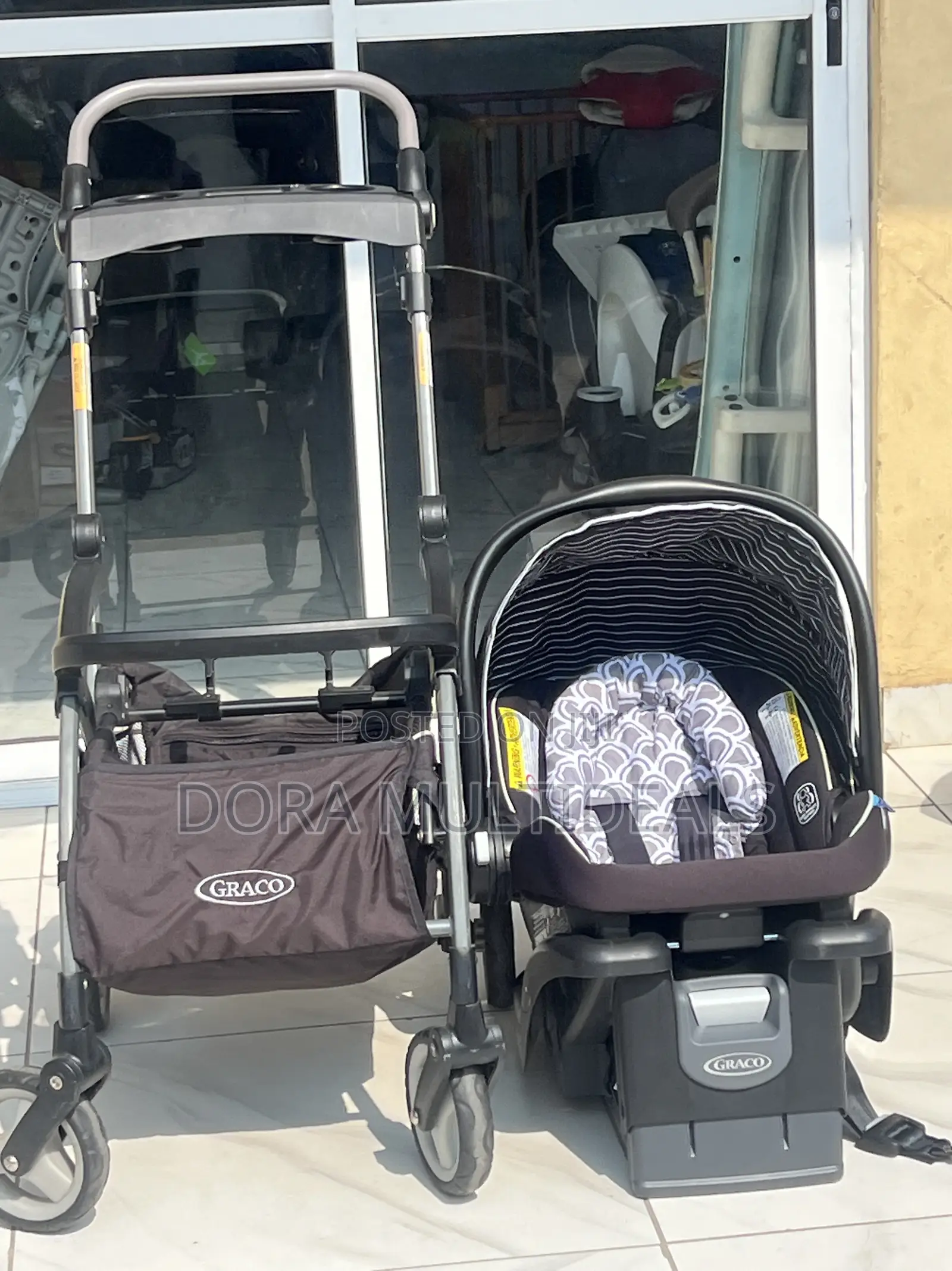 Graco 3in1 Carrier, Car Seat, Stroller Complete Travel System