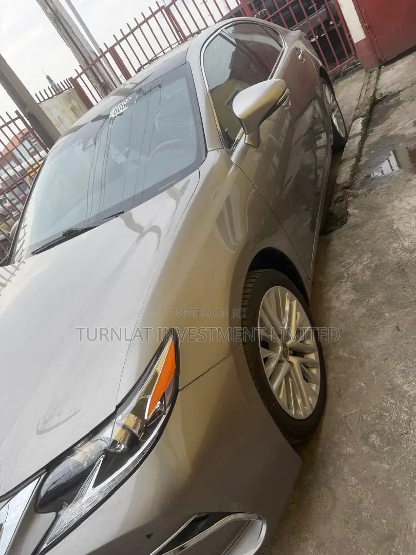 Lexus ES 350 FWD 2017 Beige