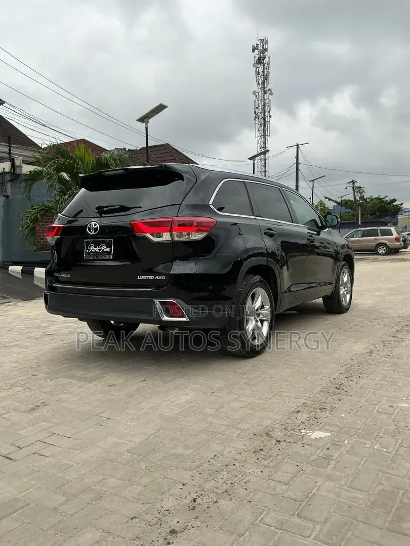Toyota Highlander 2017 Black