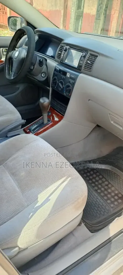 Toyota Corolla 2007 Silver
