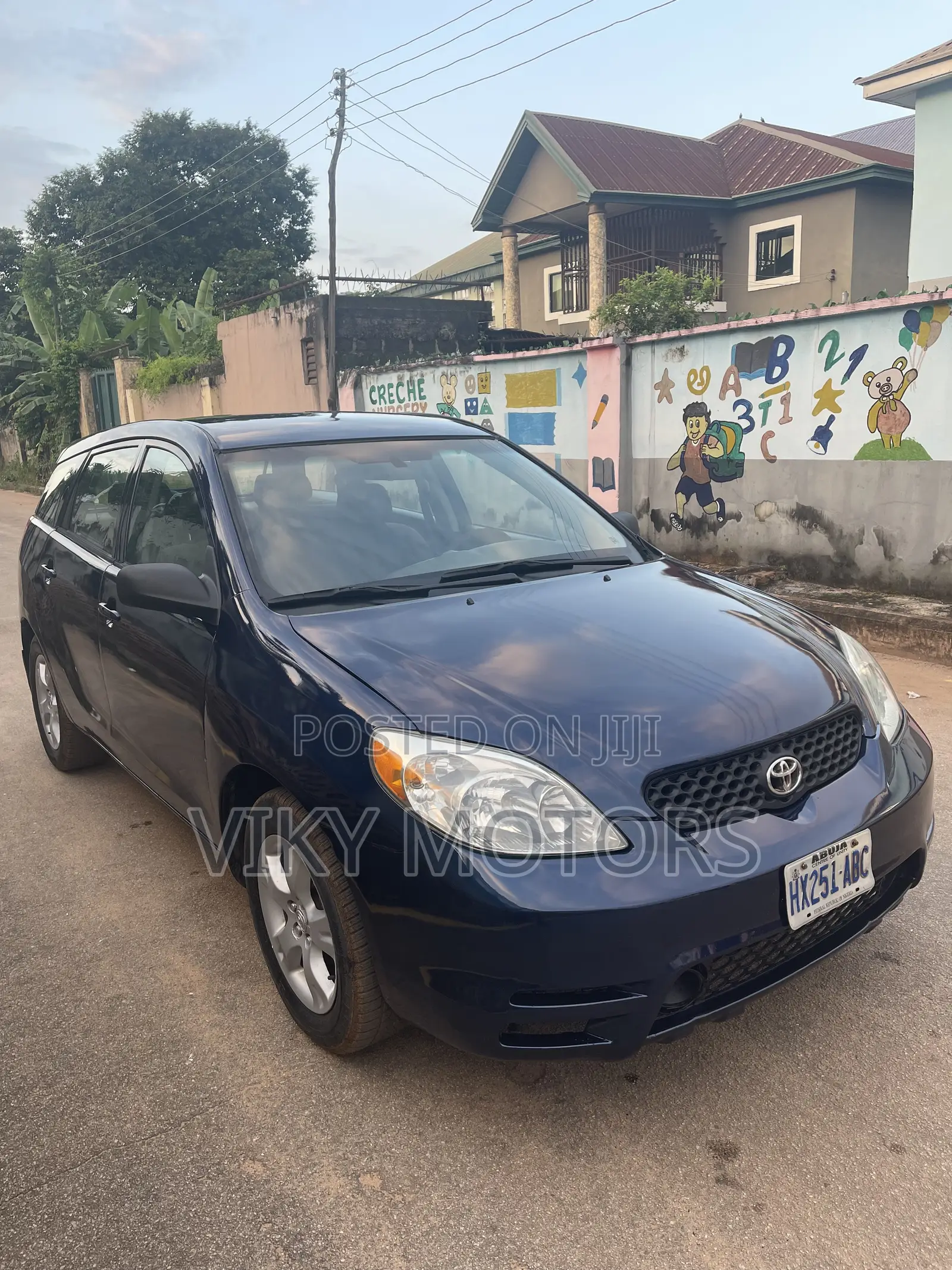Toyota Matrix Hatchback AWD (1.8L 4cyl 4A) 2005 Blue