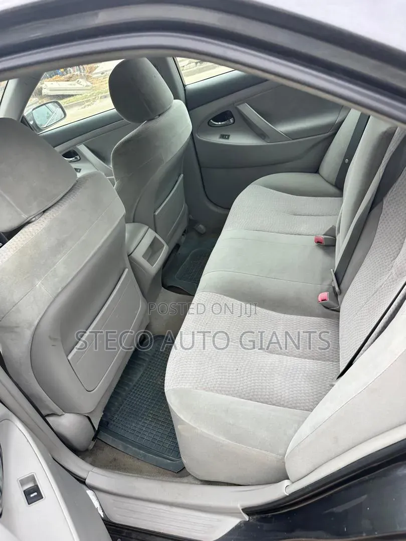 Toyota Camry 2011 Gray