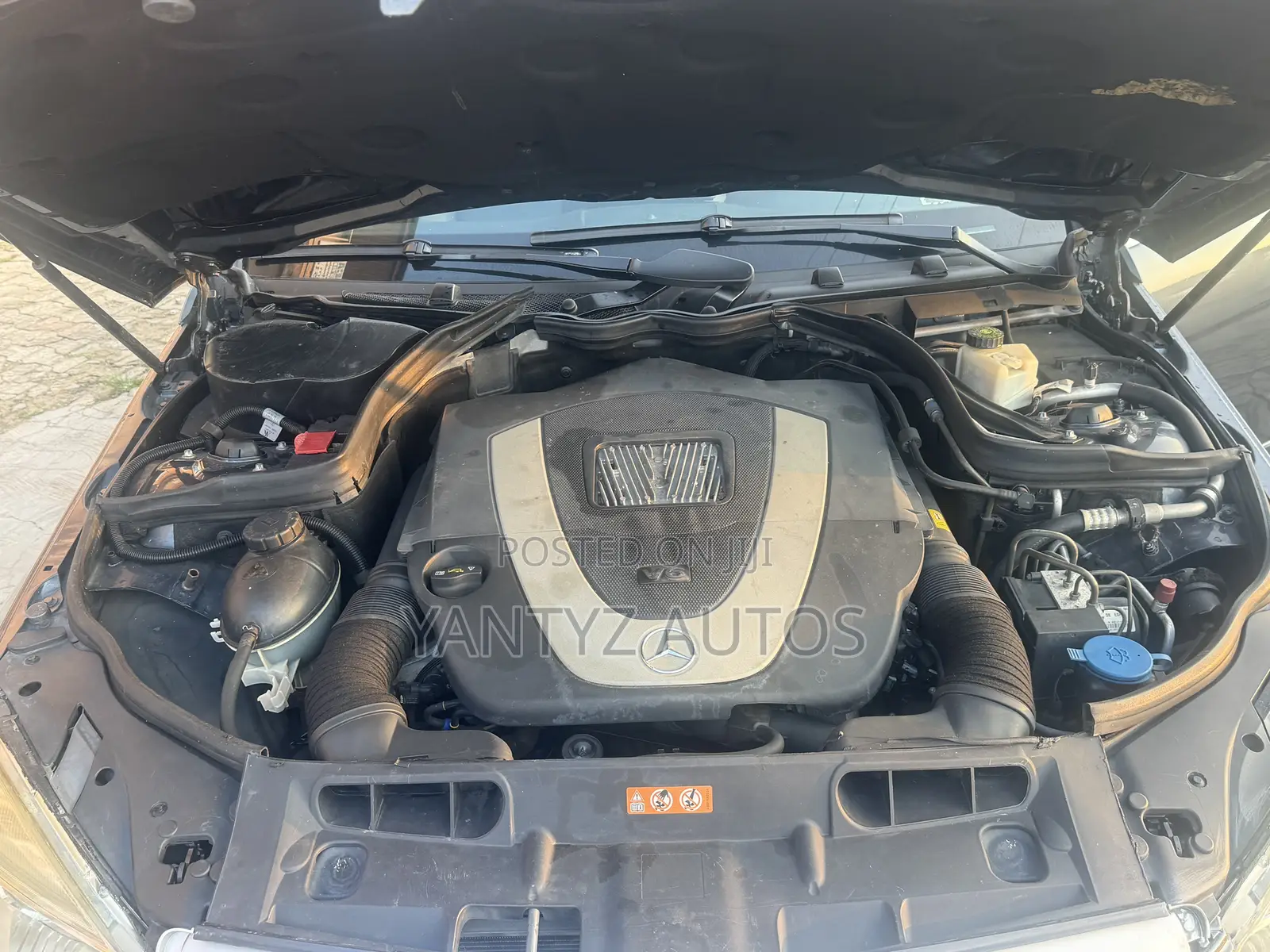 Mercedes-Benz C300 Luxury Sedan RWD (3.0L 6cyl 7A) 2009 Gray