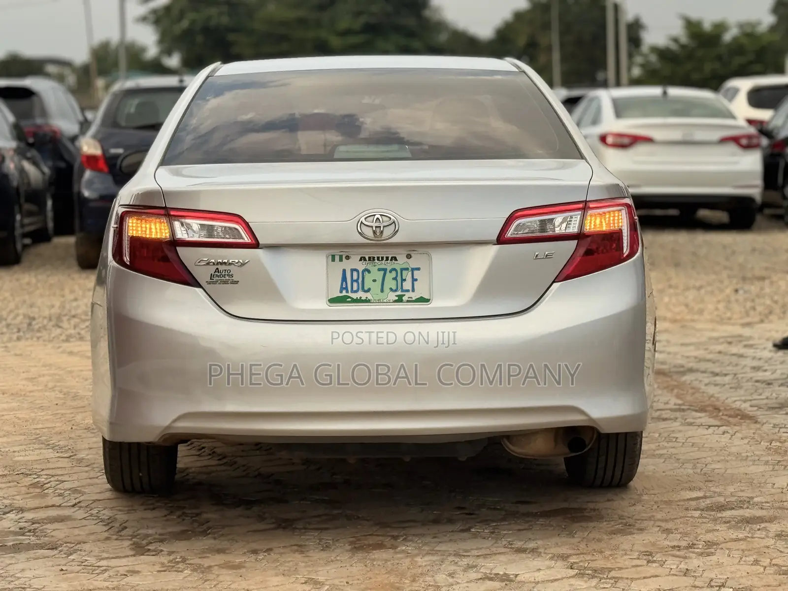 Toyota Camry LE 4dr Sedan (2.5L 4cyl 6A) 2013 Silver