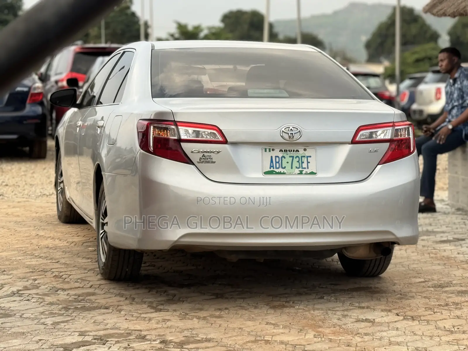 Toyota Camry LE 4dr Sedan (2.5L 4cyl 6A) 2013 Silver