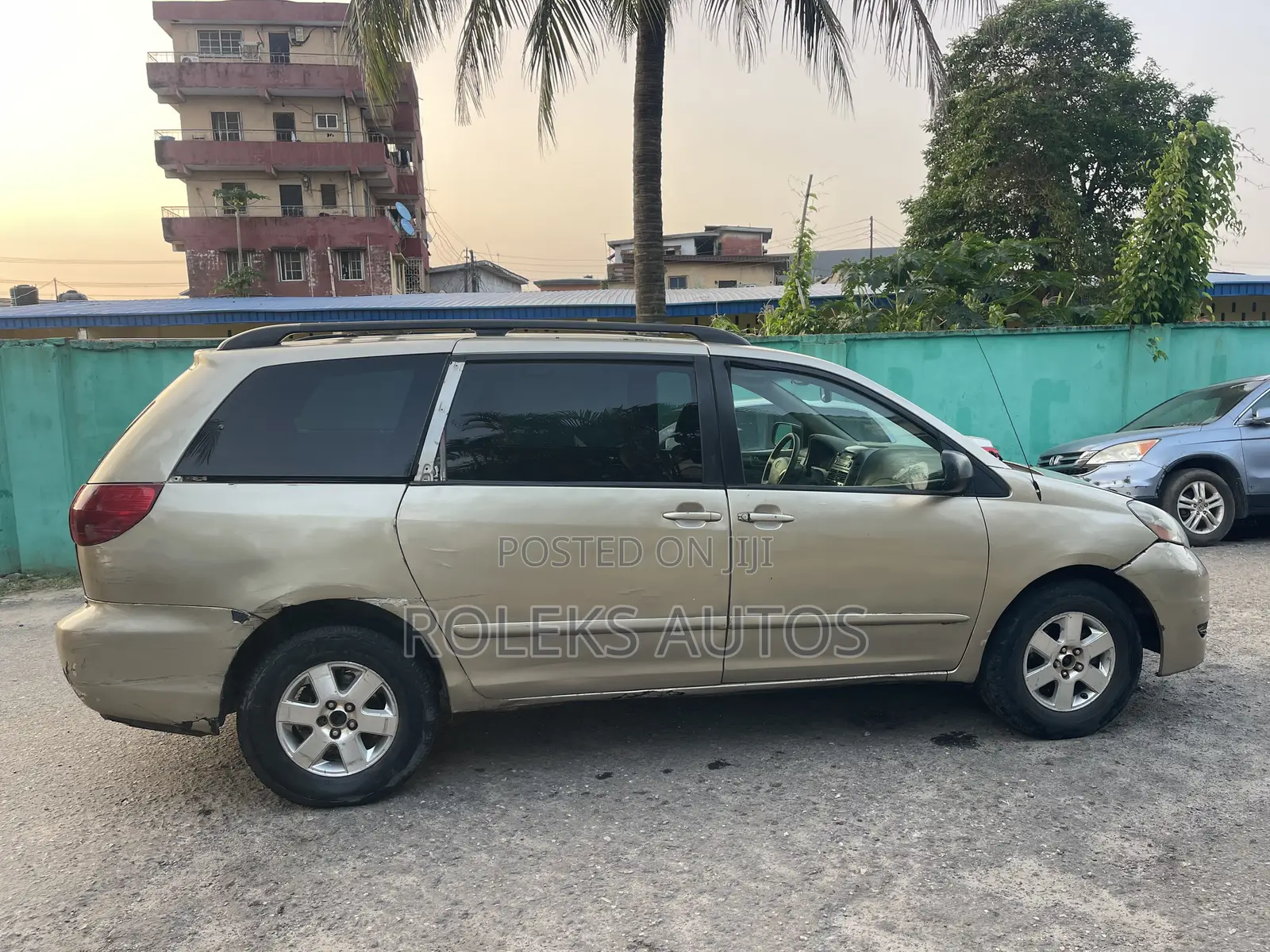 Toyota Sienna LE AWD 2008 Gold