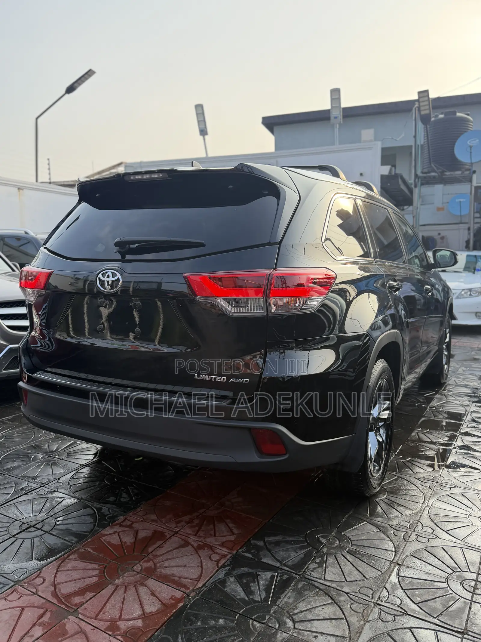 Toyota Highlander Limited Platinum 4x2 V6 (3.5L 6cyl 8A) 2018 Black