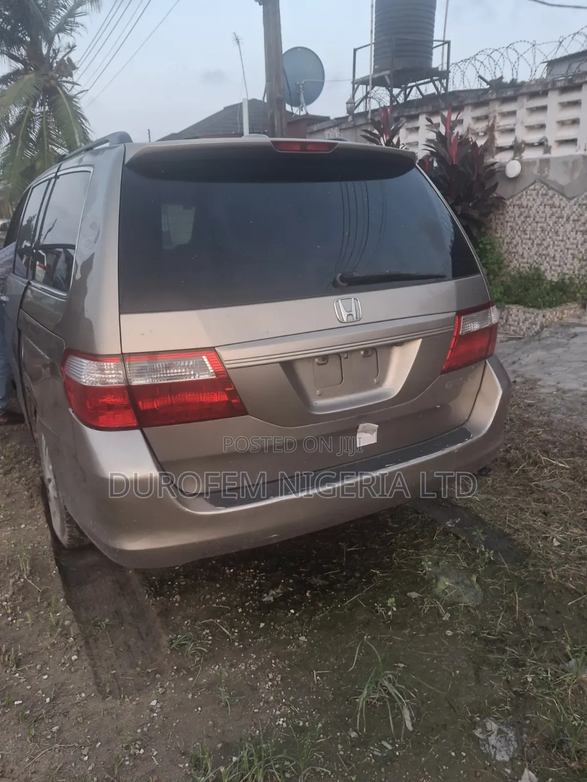 Honda Pilot 2005 Gold