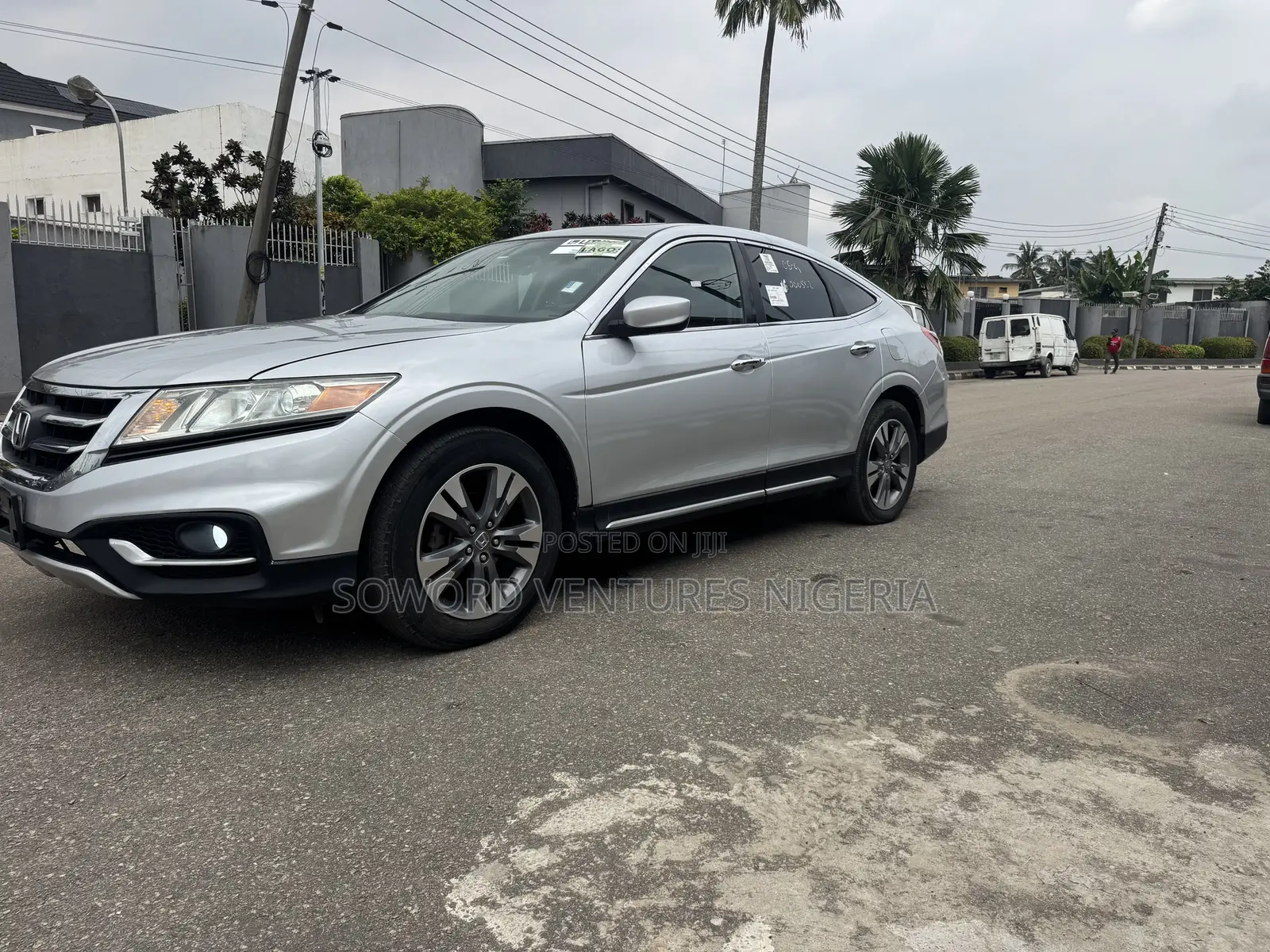 Honda Crosstour 2013 Silver