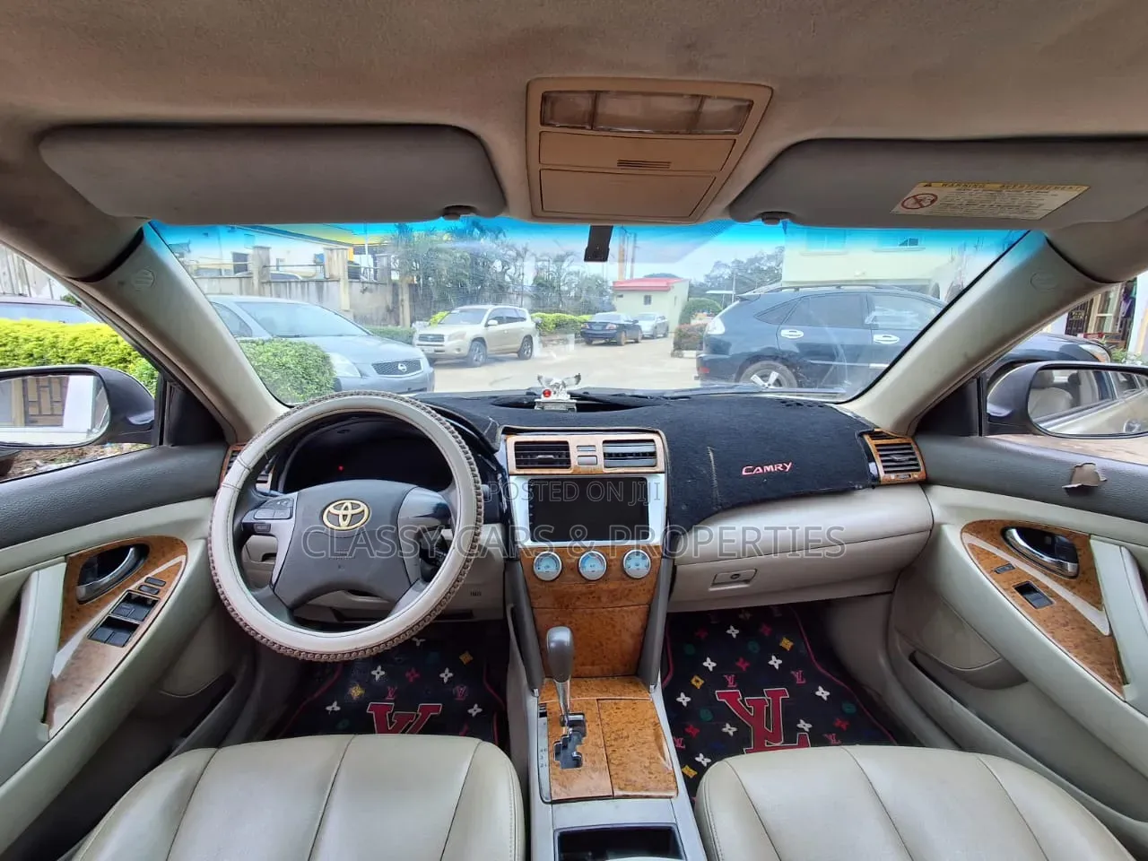 Toyota Camry LE 4dr Sedan (2.4L 4cyl 5A) 2009 Gold