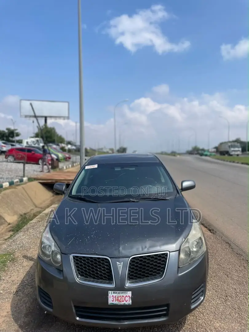 Pontiac Vibe 1.8L 2009 Black