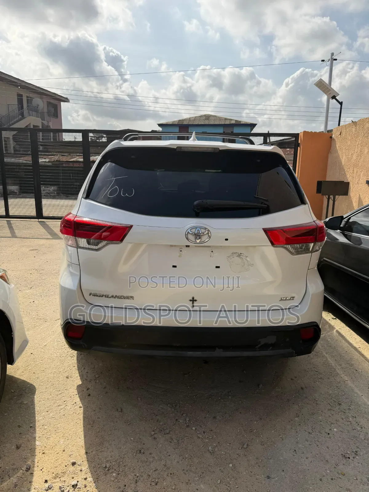 Toyota Highlander XLE V6 4x4 (3.5L 6cyl 6A) 2016 White