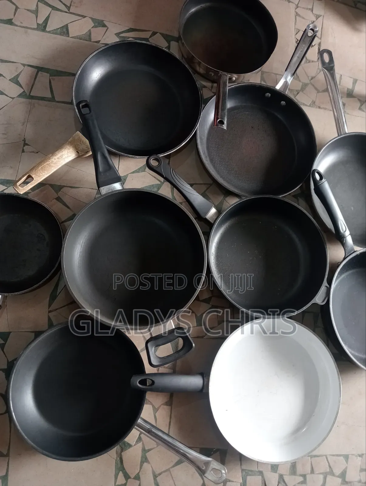 Non Stick Frying Pan/Tokunbo Non Stick Pan