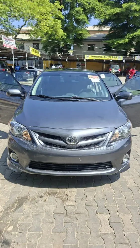 Toyota Corolla S 4dr Sedan (1.8L 4cyl 4A) 2012 Gray