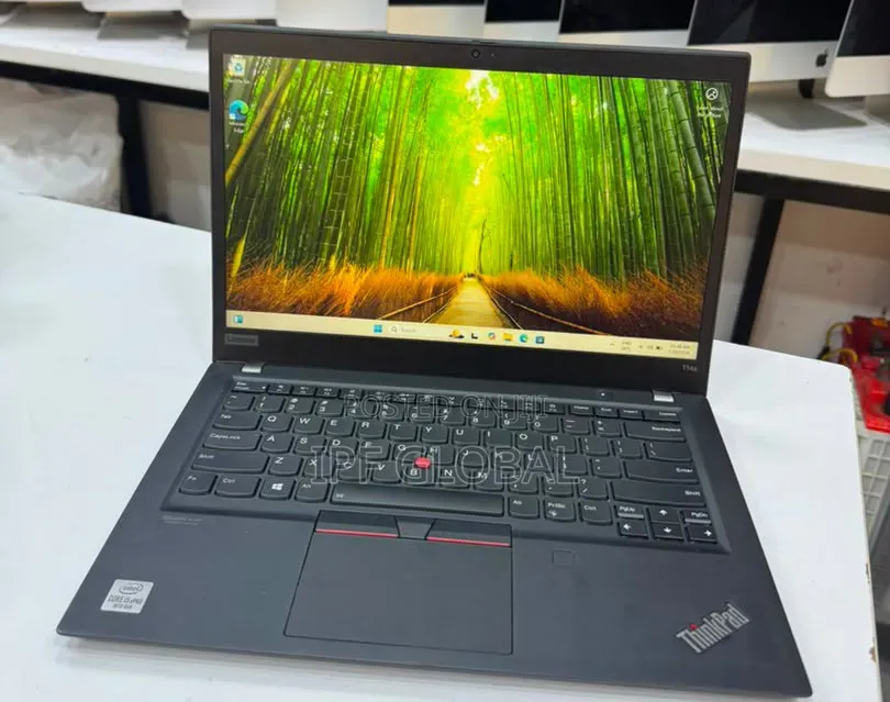 New Laptop Lenovo ThinkPad T14 8GB Intel Core i5 SSD 256GB