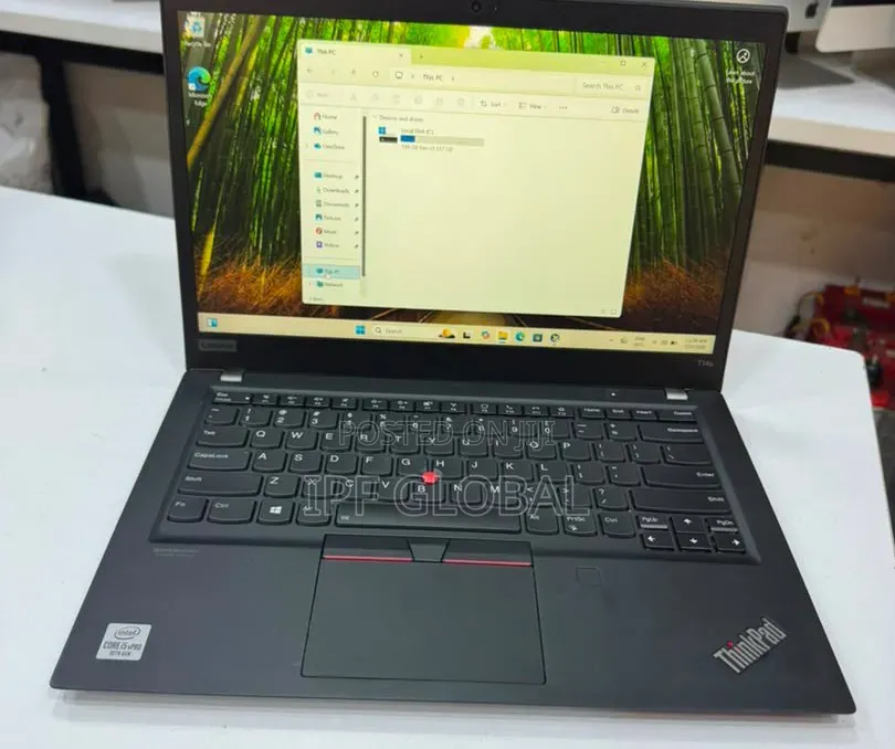 New Laptop Lenovo ThinkPad T14 8GB Intel Core i5 SSD 256GB