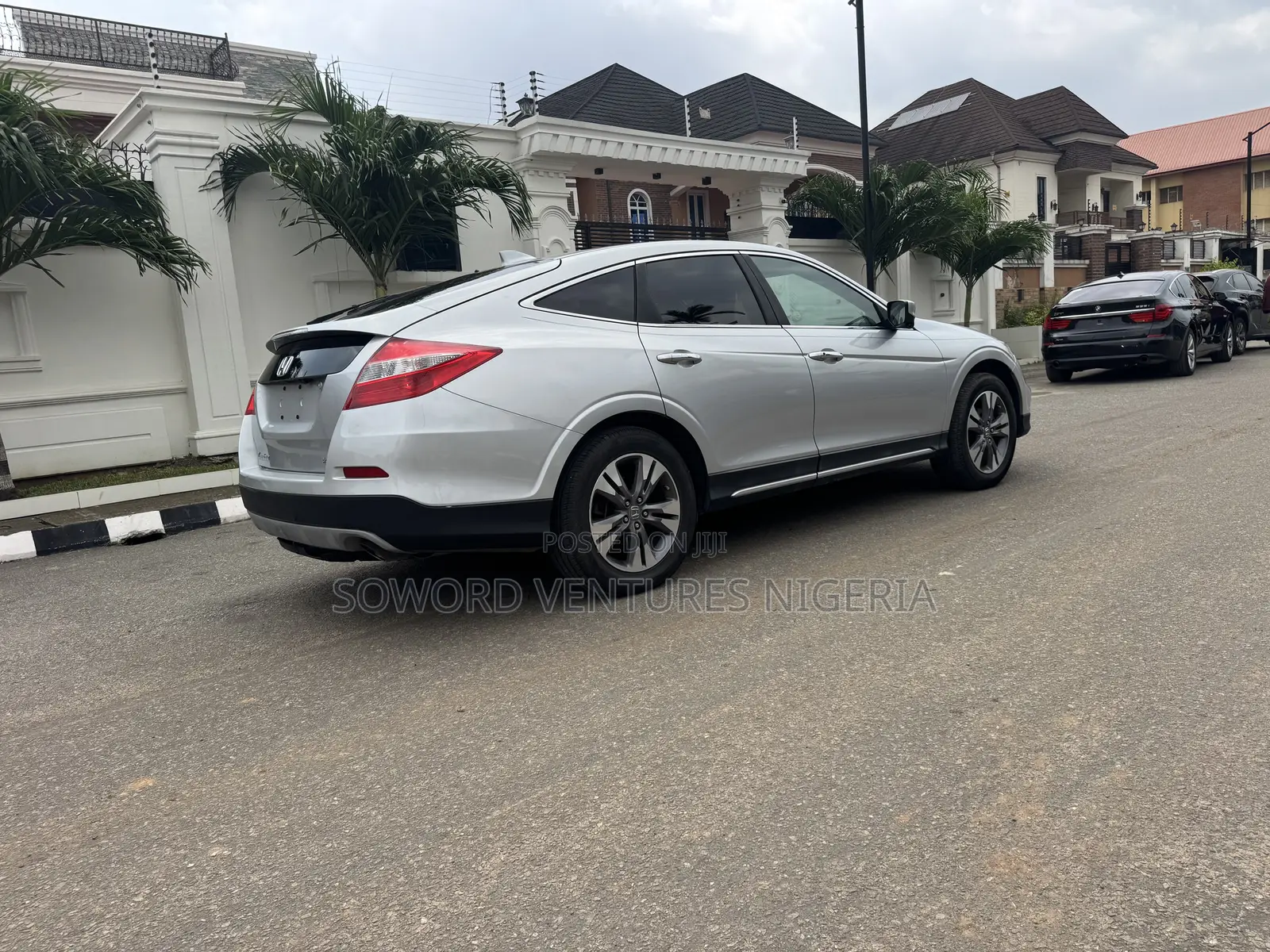 Honda Crosstour 2013 Silver