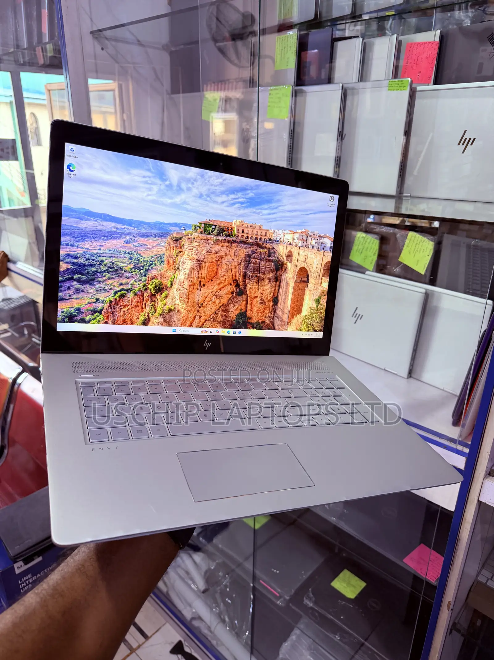 Laptop HP Envy 17t 8GB Intel Core i7 SSD 128GB