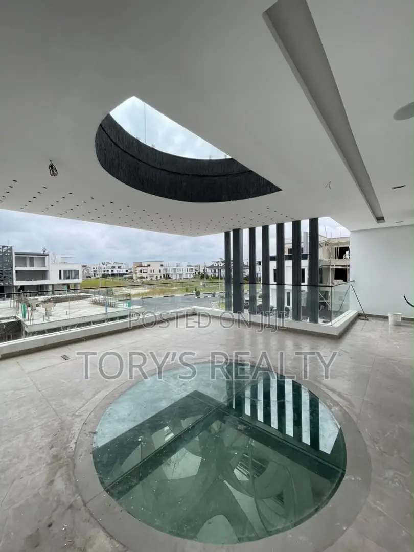 5bdrm Duplex in Ikate for sale